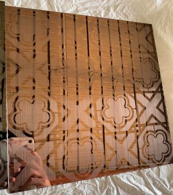3.0 mm espesor hoja de acero inoxidable grabado color decorativo placa de acero en relieve panel de madera de color